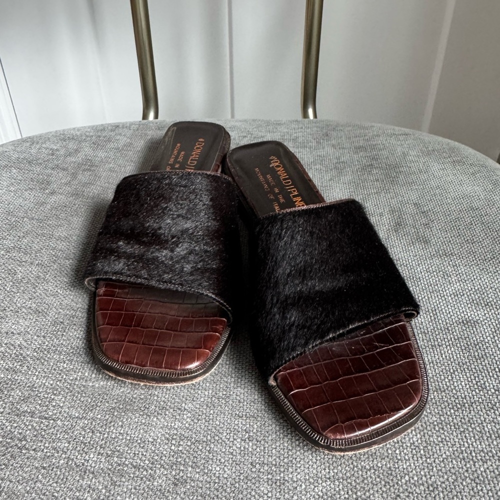 Donald J Pliner made in Italy brown leather slides - Picture 2 of 4